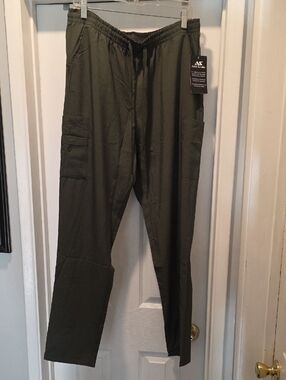 Men's Olive Scrub Cargo Pants